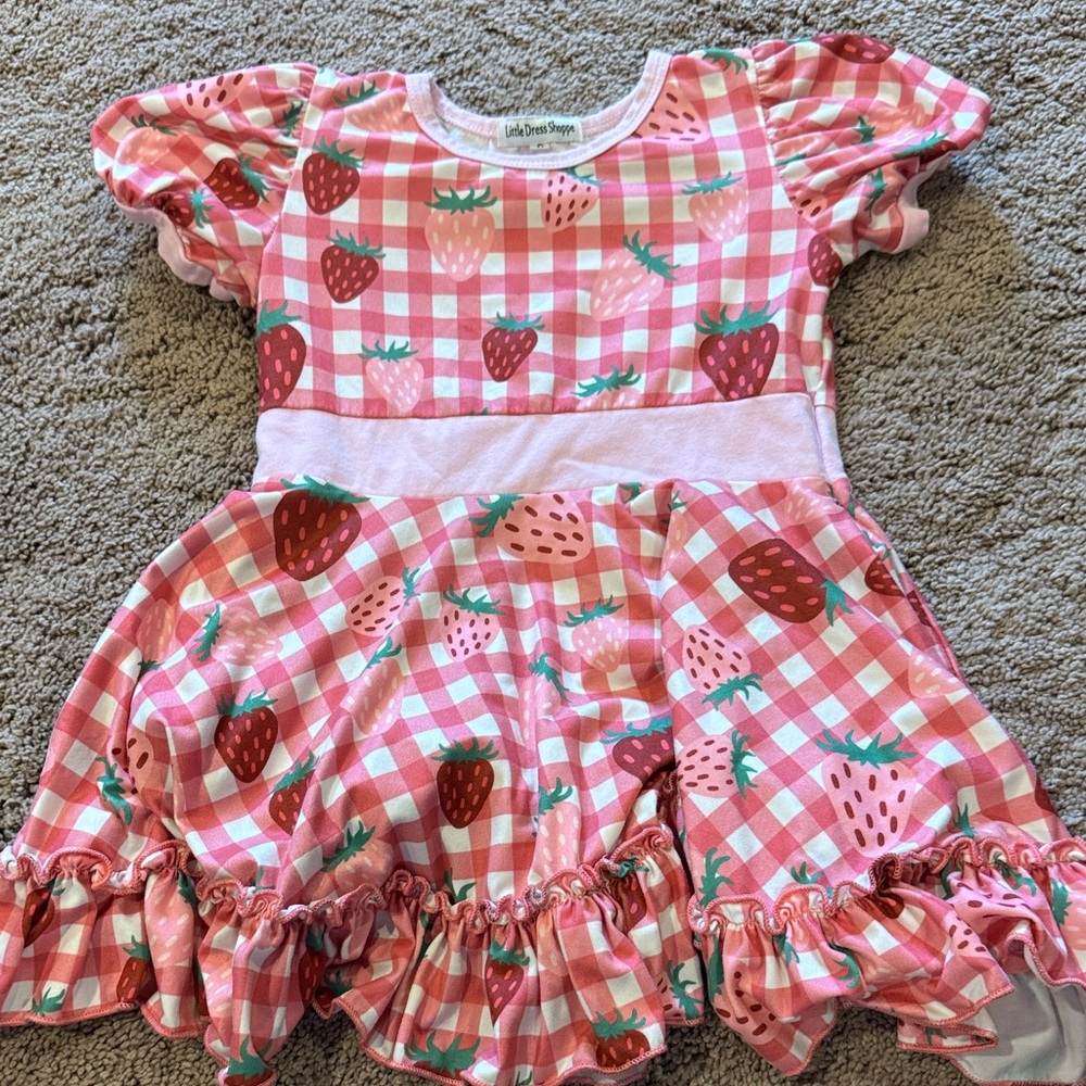 Strawberry dress size 2
